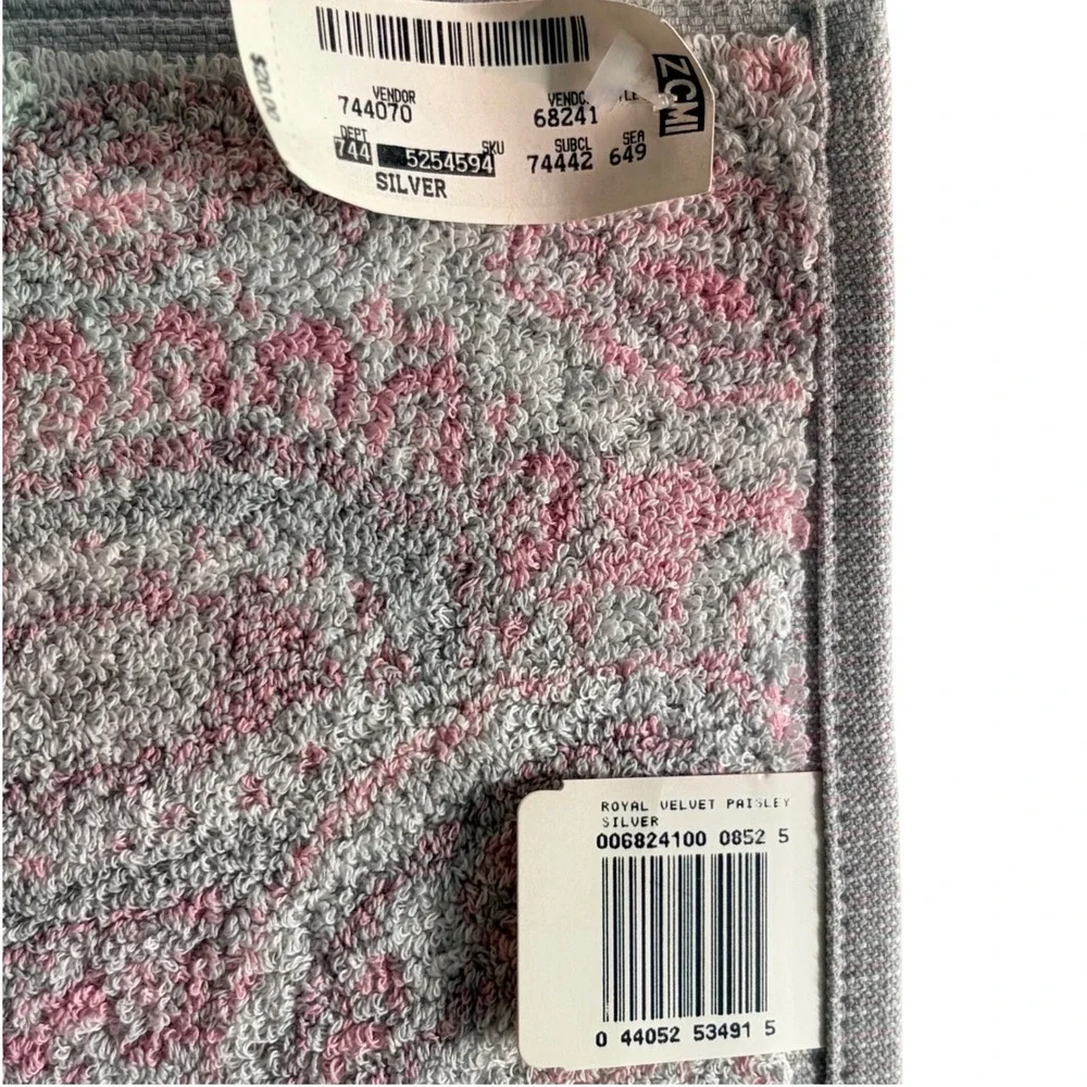 Royal Velvet Fieldcrest Paisley Bath Towel 49x27.5 Pink Grey 100% Cotton VTG USA
